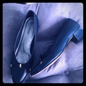 Hush puppies 🐶dress shoes